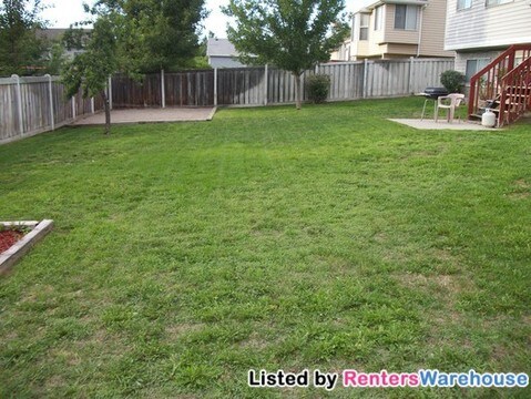 Building Photo - 9856 S Mumford Dr