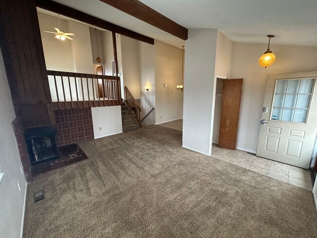 Building Photo - Beautiful 3-Bedroom Home with 2-Car Garage & HUGE Backyard!