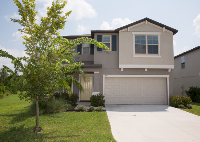 Building Photo - 3917 Hanover Dr