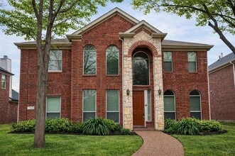 Building Photo - 11668 La Grange Dr