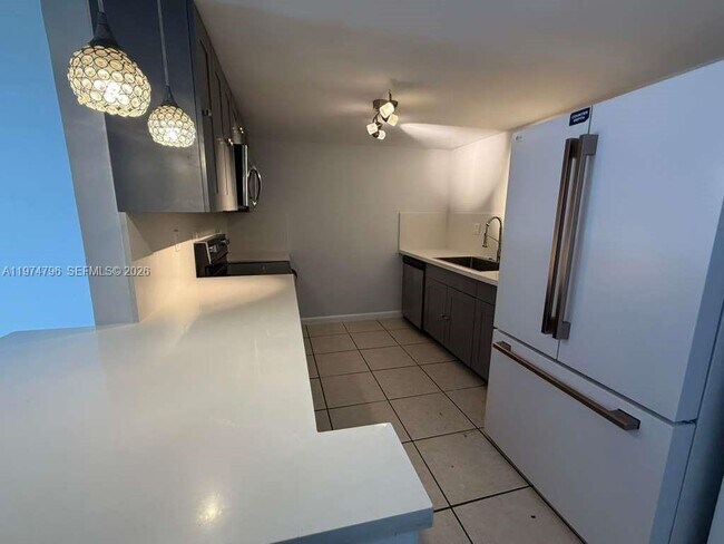 Building Photo - 13503 NE 24th Pl