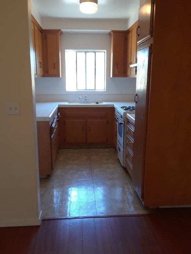 Primary Photo - 2009 19th St