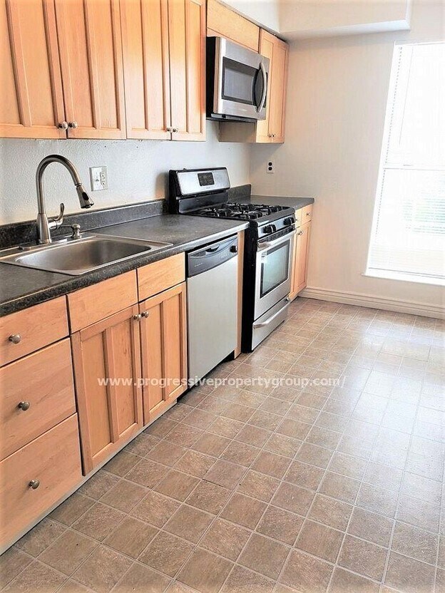 Foto del edificio - Charming 3-Bedroom, 2-Bath Condo for just ...