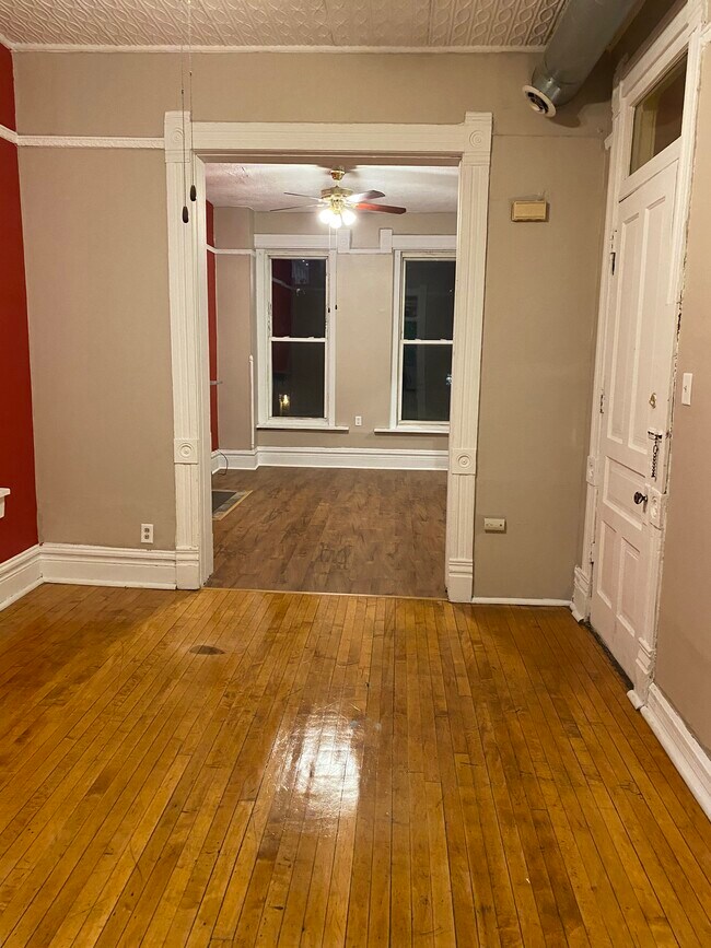Building Photo - 1753 W Cullerton St