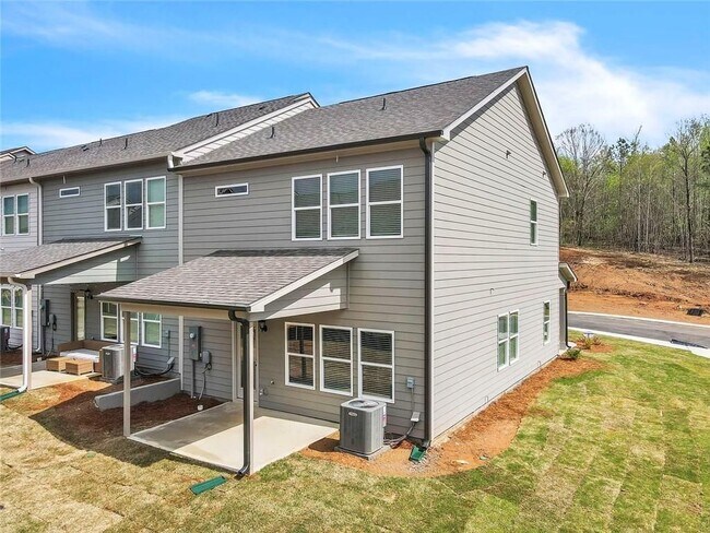 Foto del edificio - 374 Mountain Blvd S