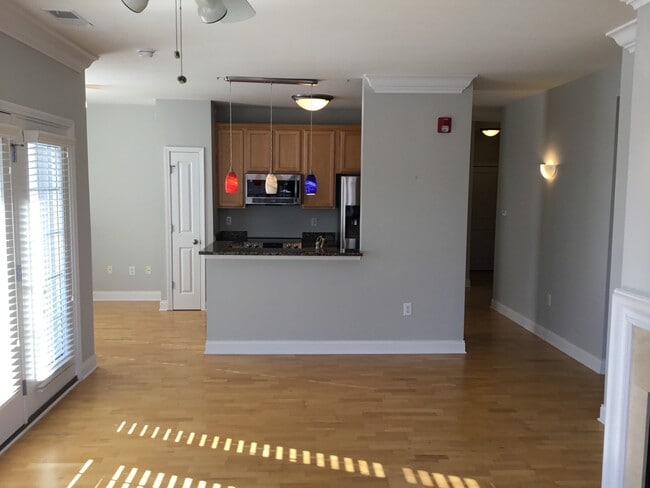 Building Photo - 451 American Way N