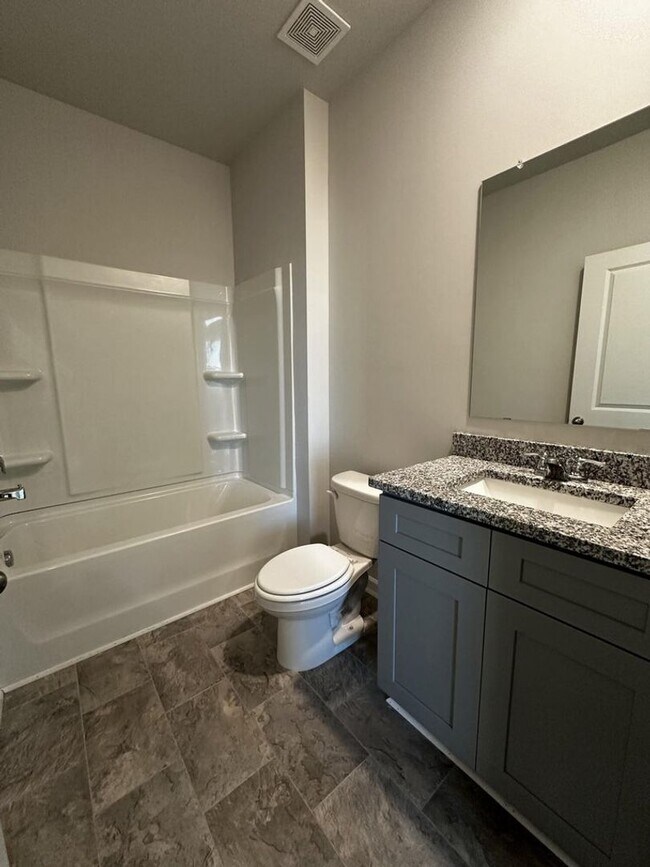 Building Photo - 3263 Colonel Ct