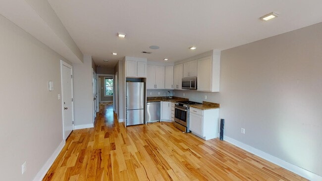 Building Photo - 1152 Oates St NE