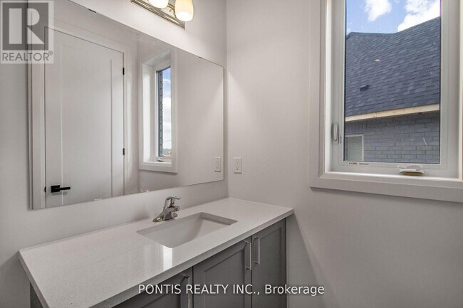 Photo du bâtiment - 89 Marigold Blvd.