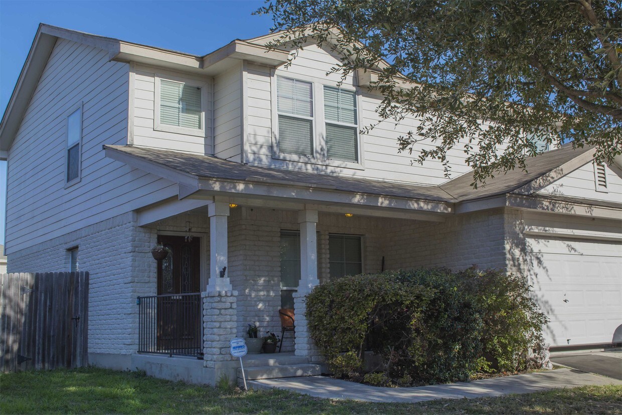 224 Eagle Pass Dr, New Braunfels, TX 78130 House Rental in New Braunfels, TX