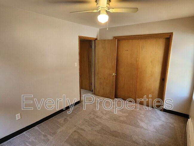 Foto del edificio - 8428 W Lisbon Ave