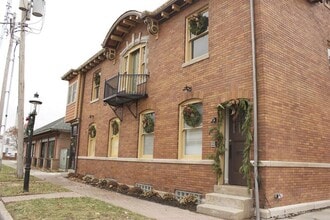 Building Photo - 235 Buckeye St