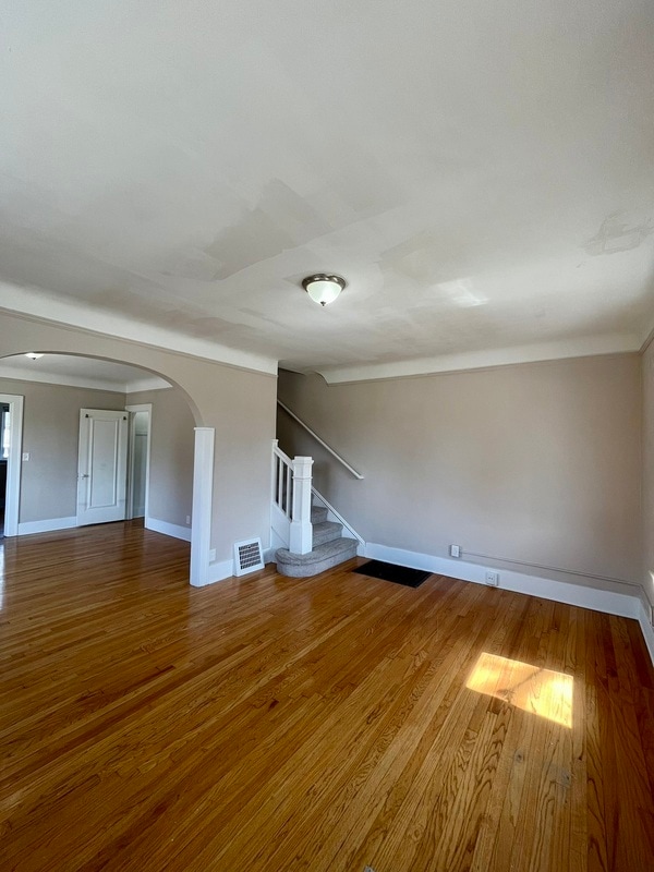 Foto del edificio - 162 Labadie St