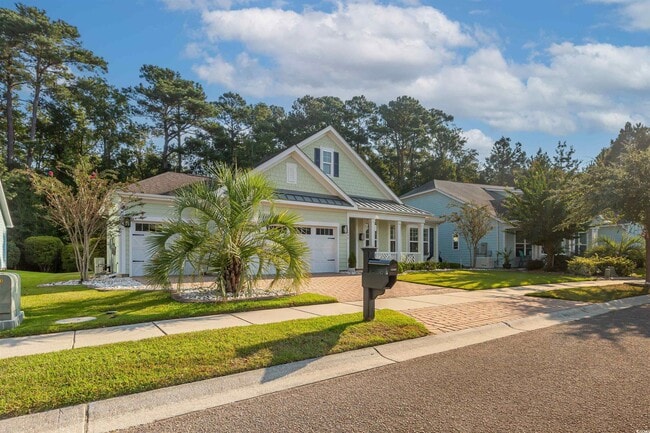 Building Photo - 1592 Buckingham Ave