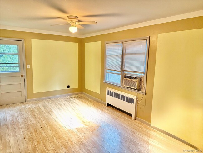 Foto del edificio - 516 McLean Ave