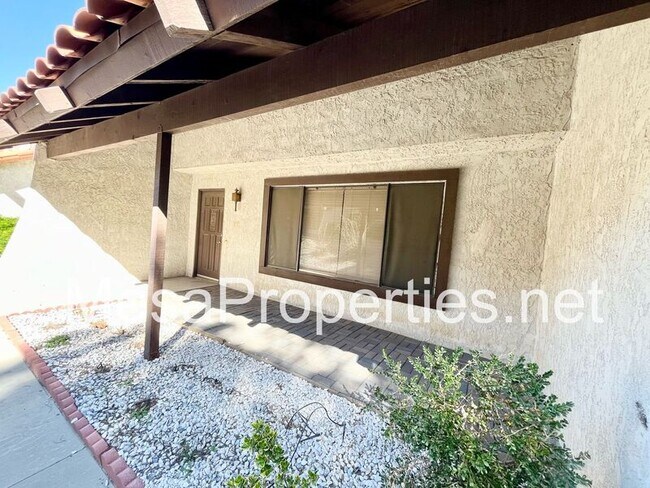 Building Photo - 16800 Green Tree Blvd