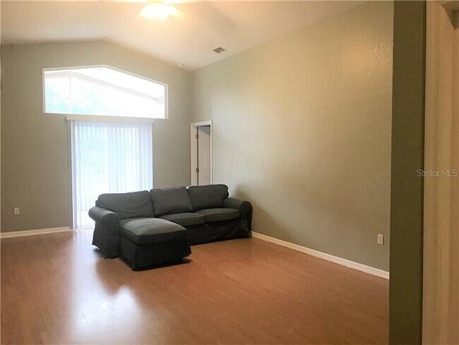 Foto del edificio - 3617 Joshua Ln