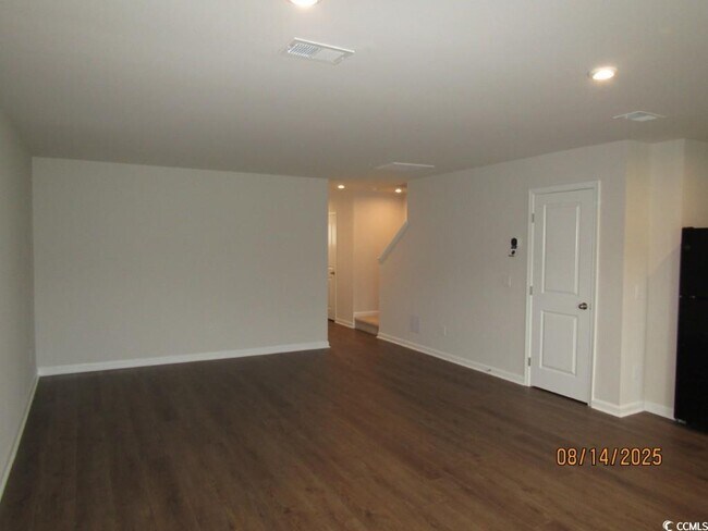 Building Photo - 3006 Northwest Dr