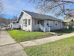 Building Photo - 1510 M Ave