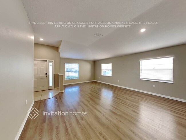 Building Photo - 3925 Rollingsford Cir