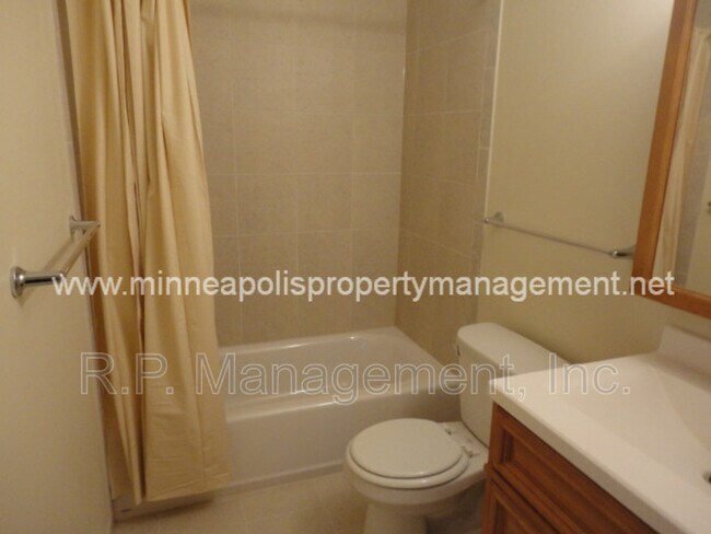Foto del edificio - 4200 Valley View Rd