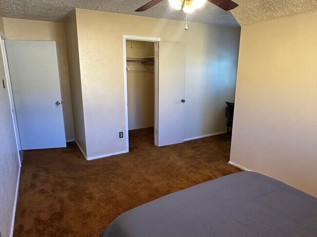 Foto del edificio - 16527 Quail Briar Dr