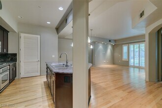 Building Photo - 56 E Serene Ave