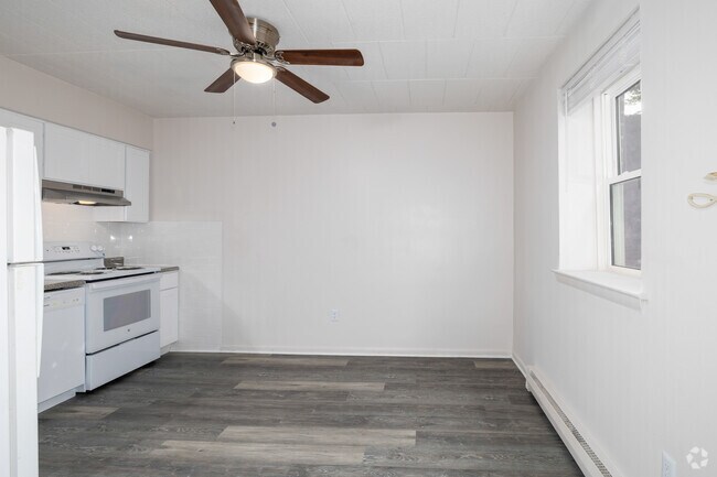 2 habitaciones, 1 baño - 960 pies cuadrados - Cocina comedor - Regency Apartments