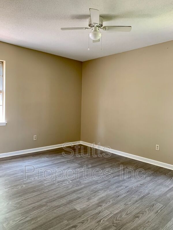 1975 Darby Dr Unit D7, Florence, AL 35630 Condo for Rent in Florence