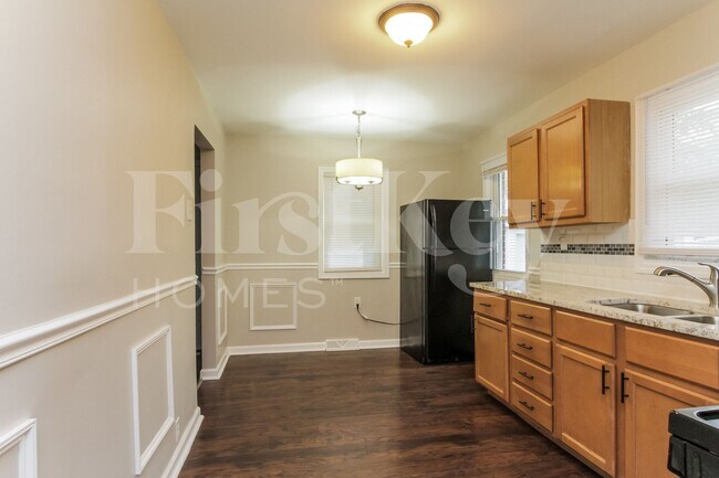 Foto del edificio - 21939 Millard Ave