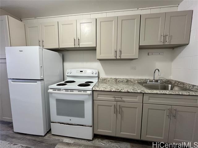 Building Photo - 3117 Paliuli St