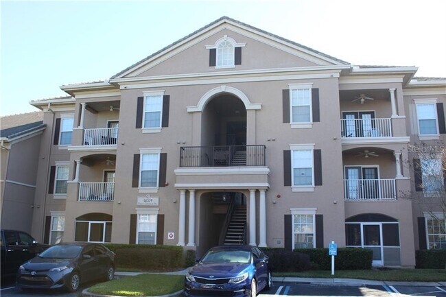 Foto del edificio - 14205 Falls Church Dr