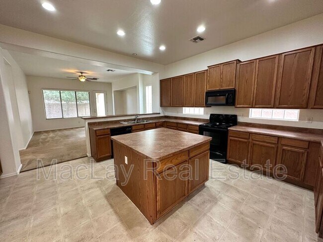 Building Photo - 3952 E Virgo Pl
