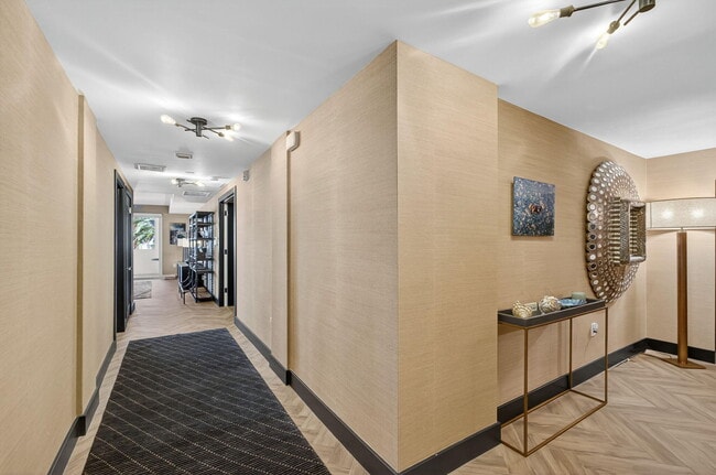 Foto del edificio - 155 S Ocean Ave