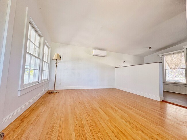 Foto del edificio - Cute country cottage, utilities included!