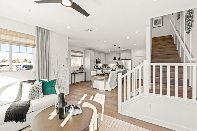 Foto del edificio - 1052 Stuart Way