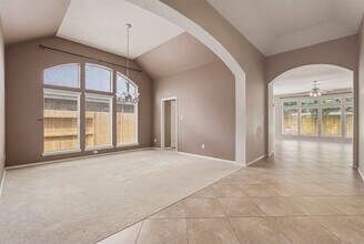 Building Photo - 2935 Fair Chase Dr