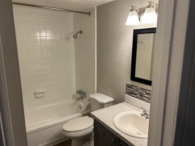 Foto del edificio - 3754 W Buckingham Rd