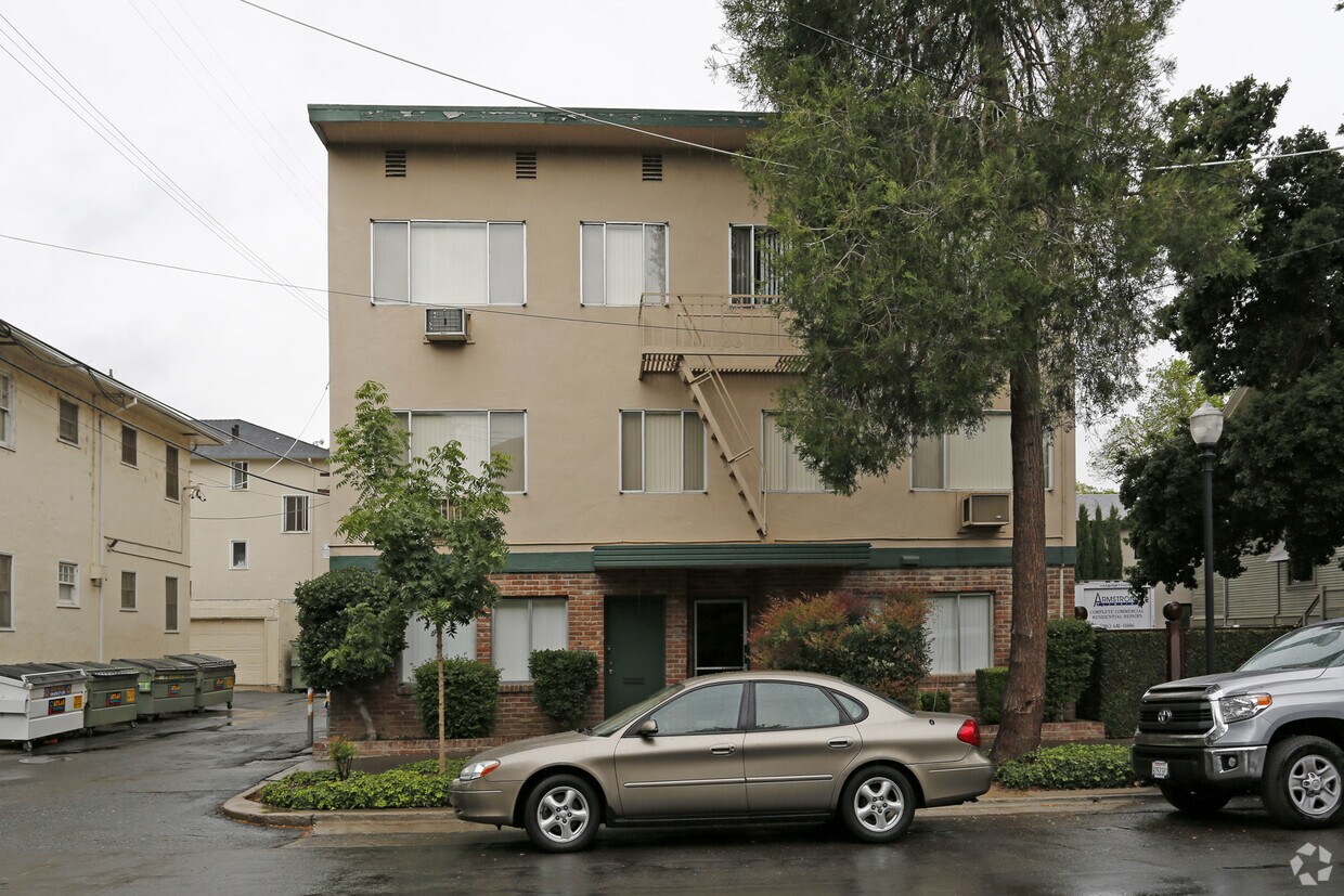 Building Photo - 1414 18th St