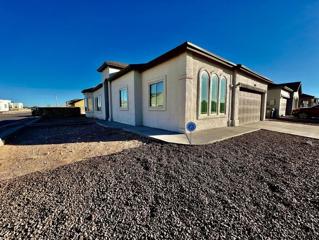 Building Photo - 14801 John McNeely Ave
