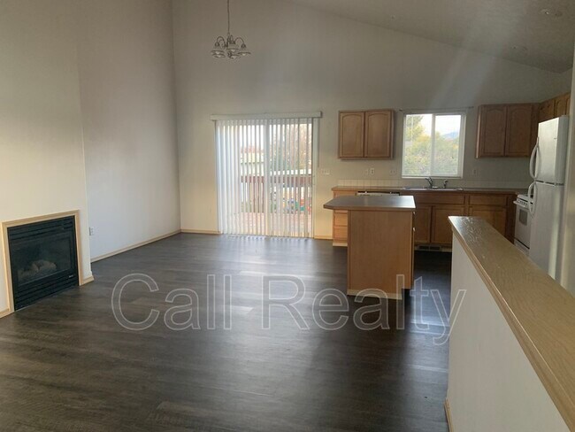 Foto del edificio - 15309 E 4th Ave