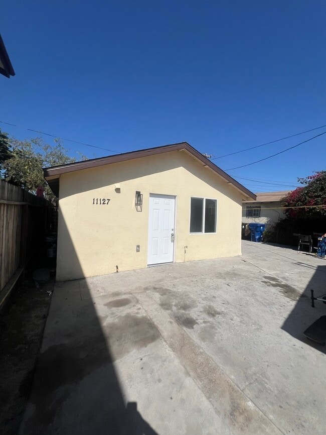 Building Photo - 11127 Belhaven St
