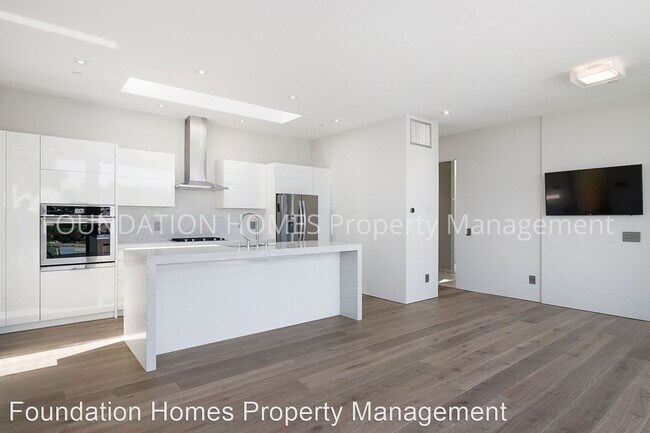 Building Photo - 1 br, 1 bath House - 115 South Street #A