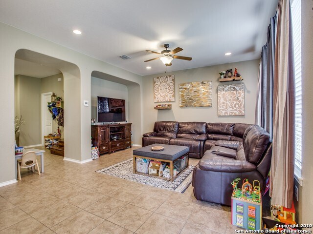 Building Photo - Geat Home..Great Location