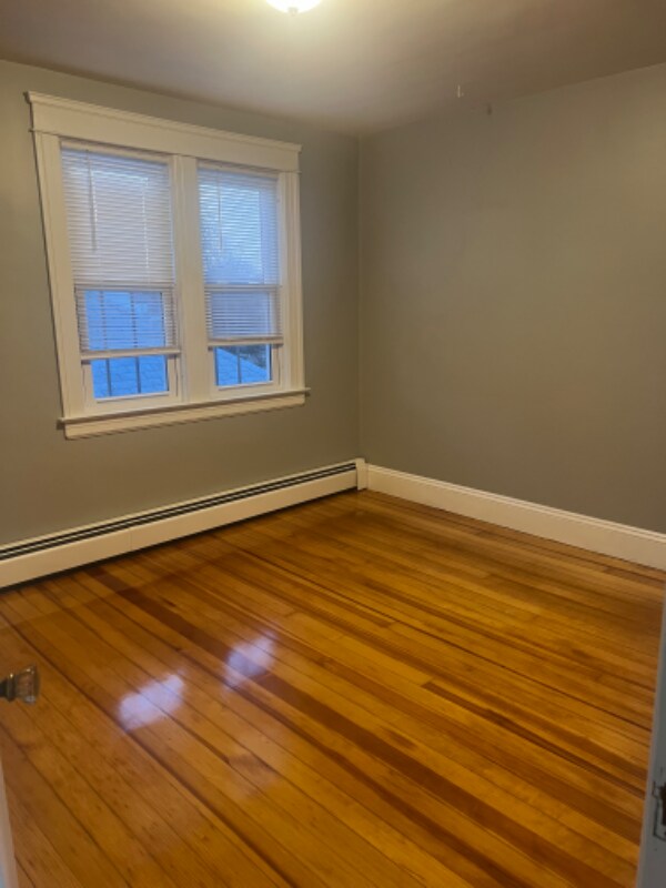 Building Photo - 41 Vervena St