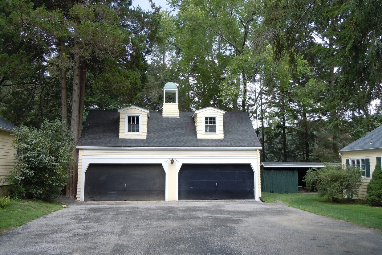 9 Oregon Rd, Bedford Corners, NY 10549 House for Rent in Bedford