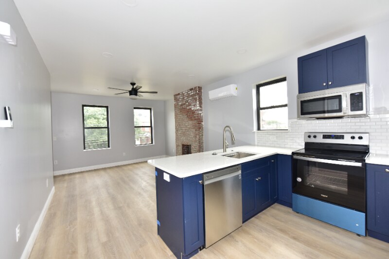 Foto principal - 1252 E Main St