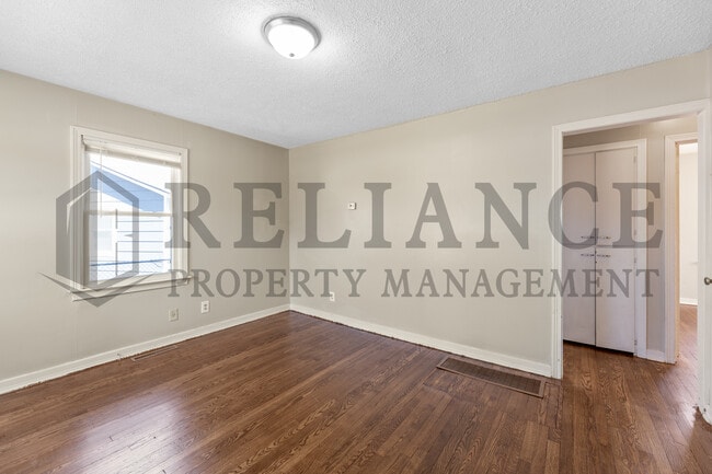 Building Photo - 1334 S Dodge Ave