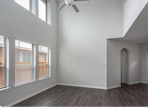 Building Photo - 14212 Sedona Rdg Dr