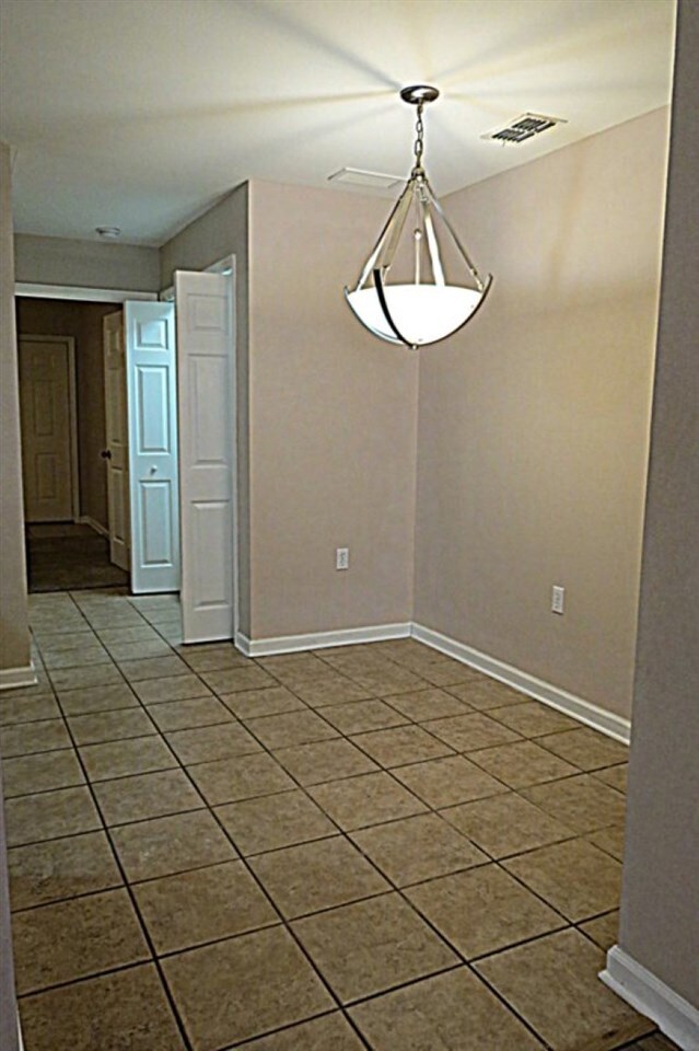 Foto del edificio - 2738 W Tharpe St